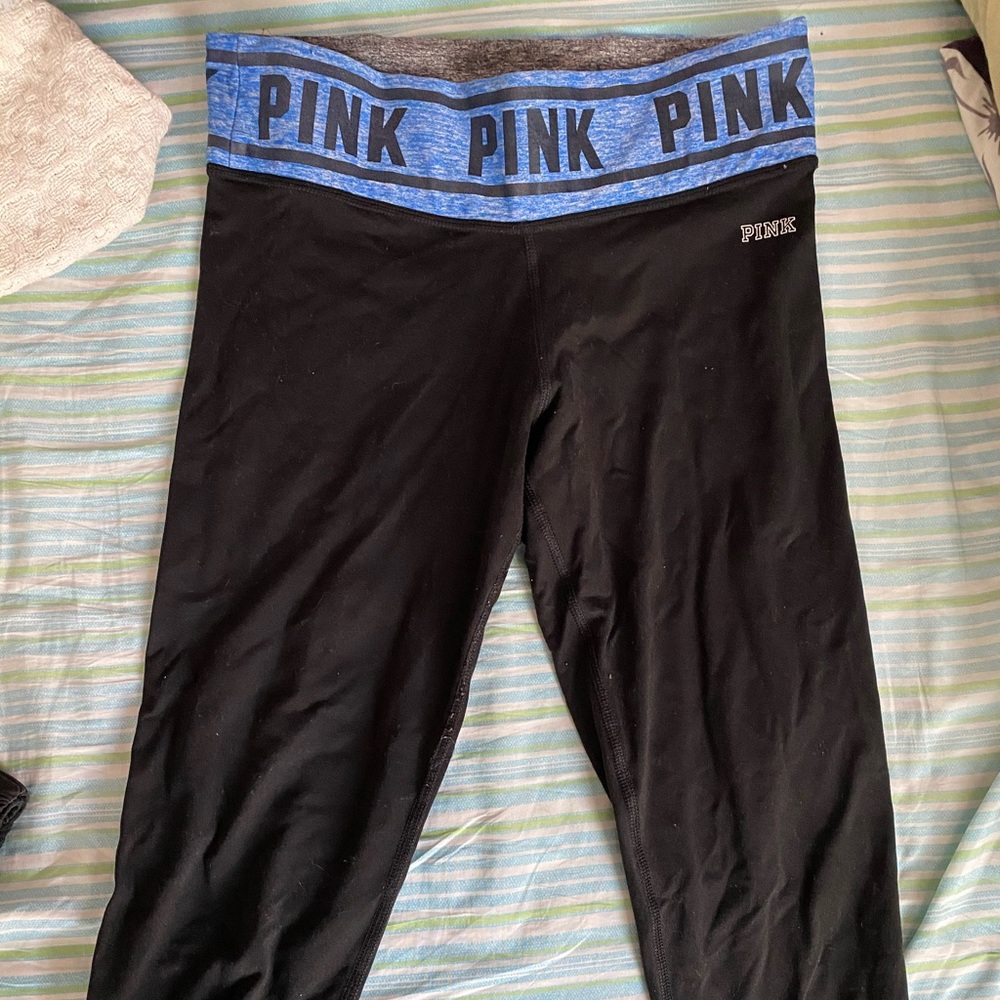 Pink cropped yoga pants